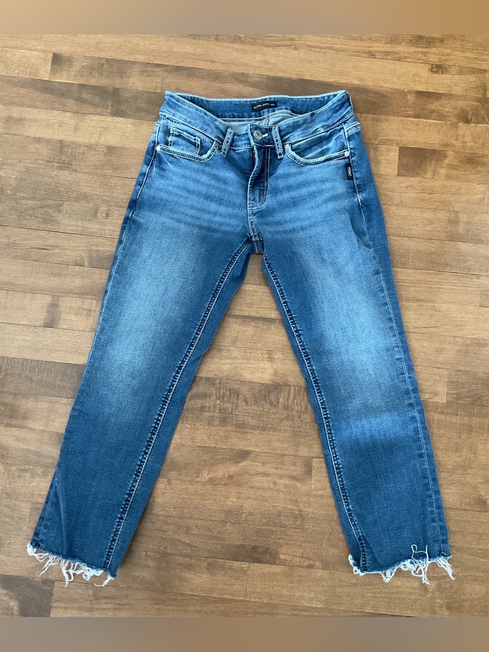 Silver Britt Low Rise Crop